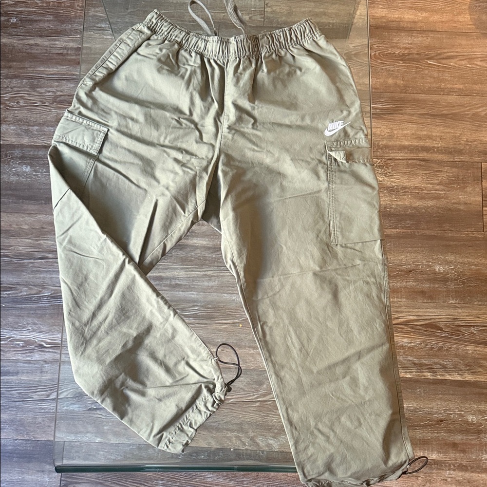 Nike Men's Tan Cargo Pants